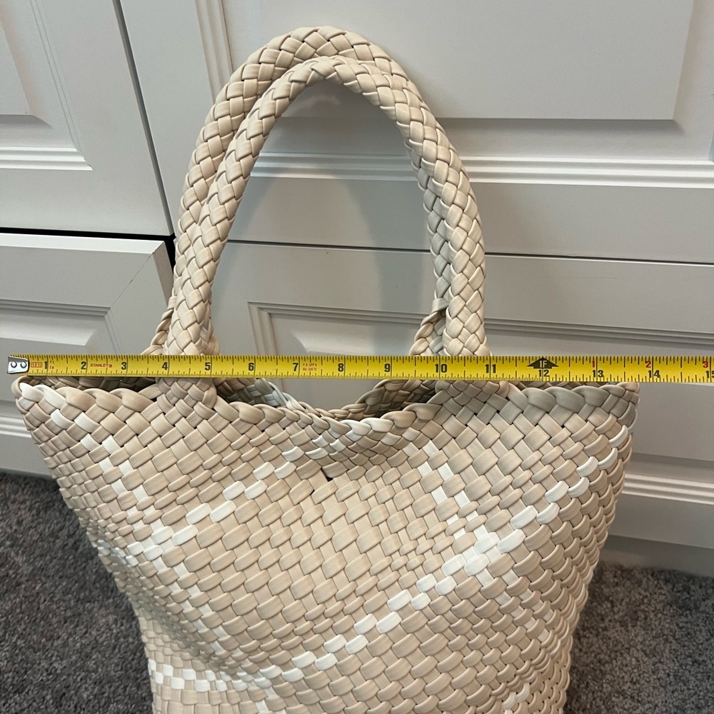 Woven Shoulder Bag/w pouch NWOT - Picture 5 of 8